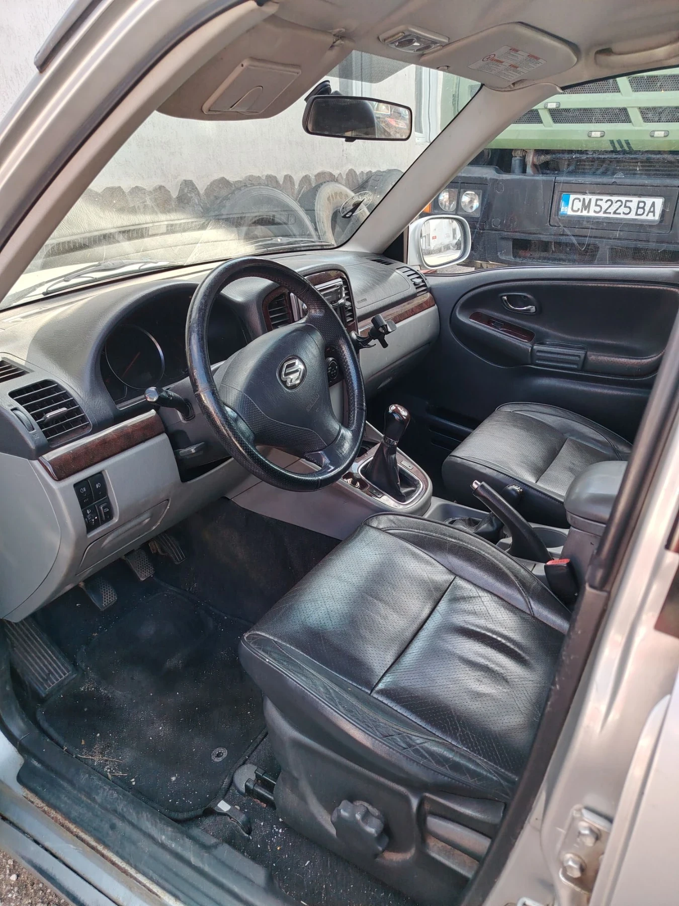 Suzuki Grand vitara 2.0 HDI, снимка 5 - Автомобили и джипове - 56120021