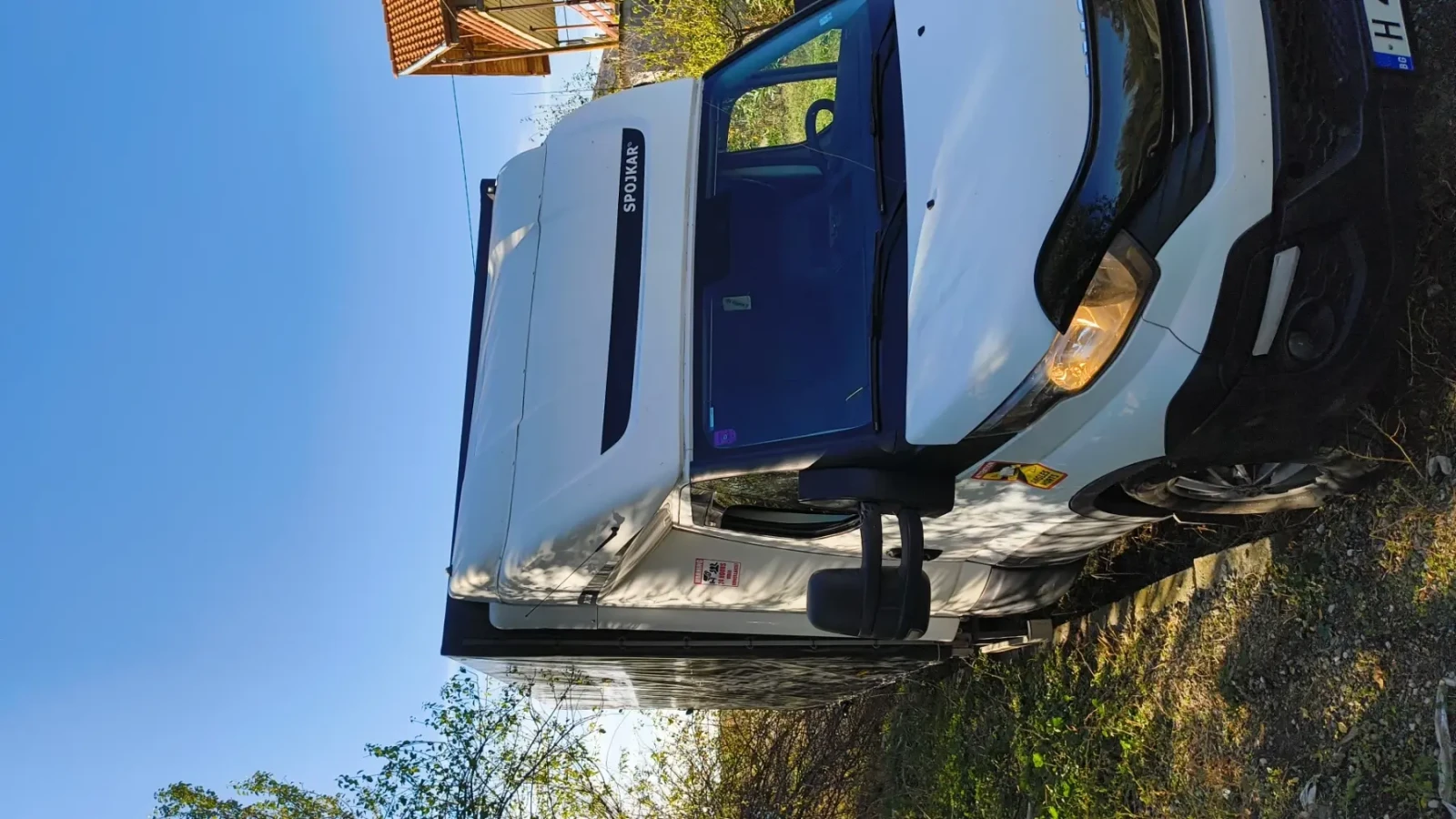 Iveco 35S18 2019 г, Двойна кабина 10 пал.автом.Hi tec Борд 245, снимка 2 - Бусове и автобуси - 54395314