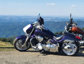  Suzuki Boulevard