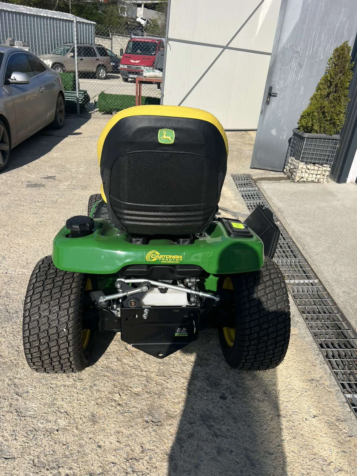 Трактор John Deere X394 - изображение 5