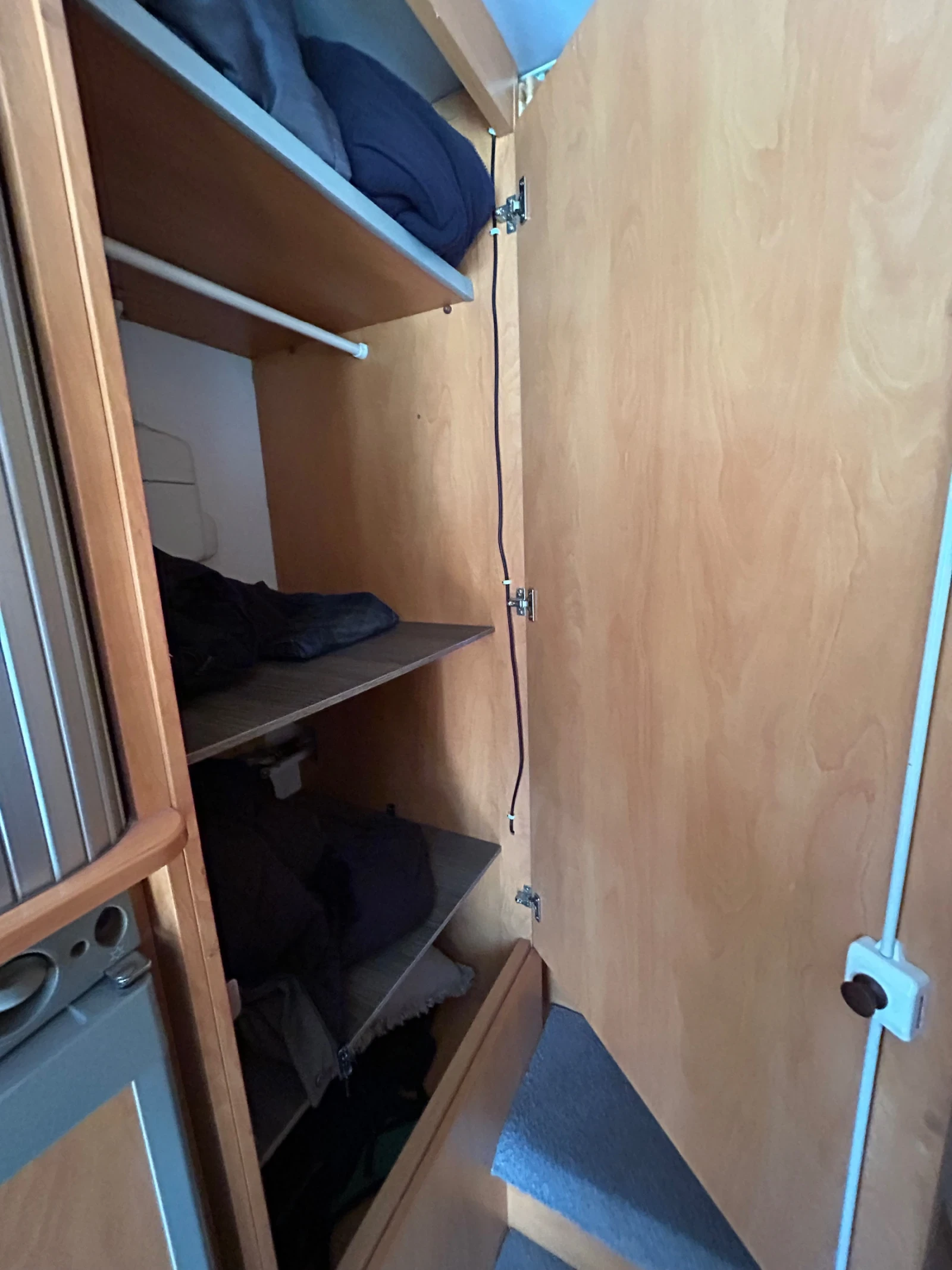 ������ Knaus 2003 | Mobile.bg � ����������� 14