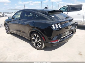 Ford Mustang Mach-E Premium, снимка 3