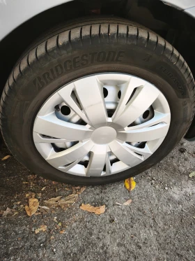 Toyota Corolla verso, снимка 15