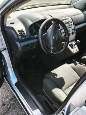 Toyota Corolla verso, снимка 7