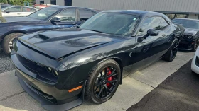     Dodge Challenger SRT HELLCAT 