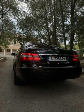 Mercedes-Benz E 220, снимка 2