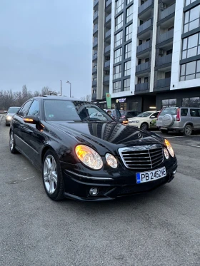 Mercedes-Benz E 320, снимка 1