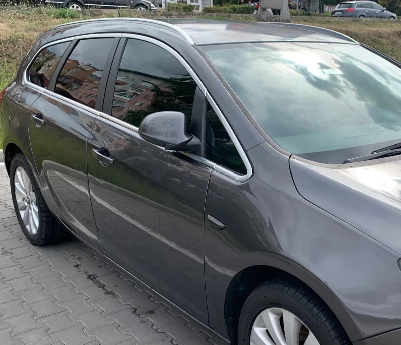 Opel Astra J 1.7 125 к.с., снимка 7 - Автомобили и джипове - 47323153