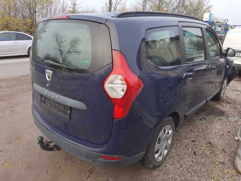 Dacia Lodgy 1.5dci, снимка 12 - Автомобили и джипове - 48048763