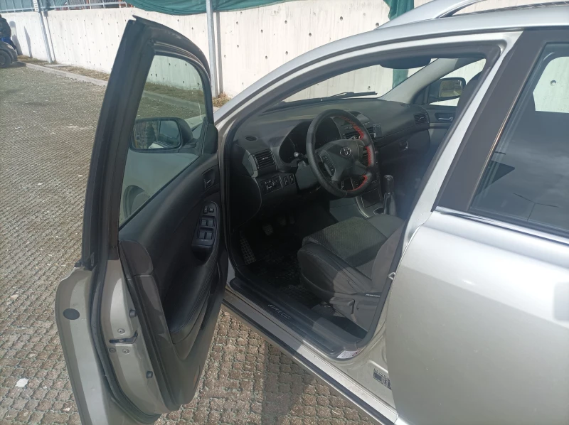 Toyota Avensis D4D, снимка 2 - Автомобили и джипове - 48971207