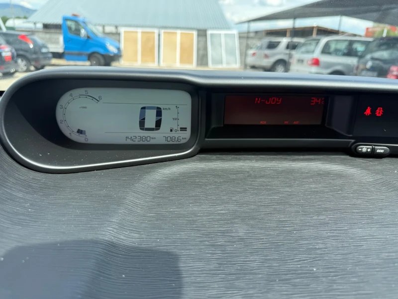 Citroen C3 Picasso 1.6d 100hp EVRO6, снимка 12 - Автомобили и джипове - 51271827