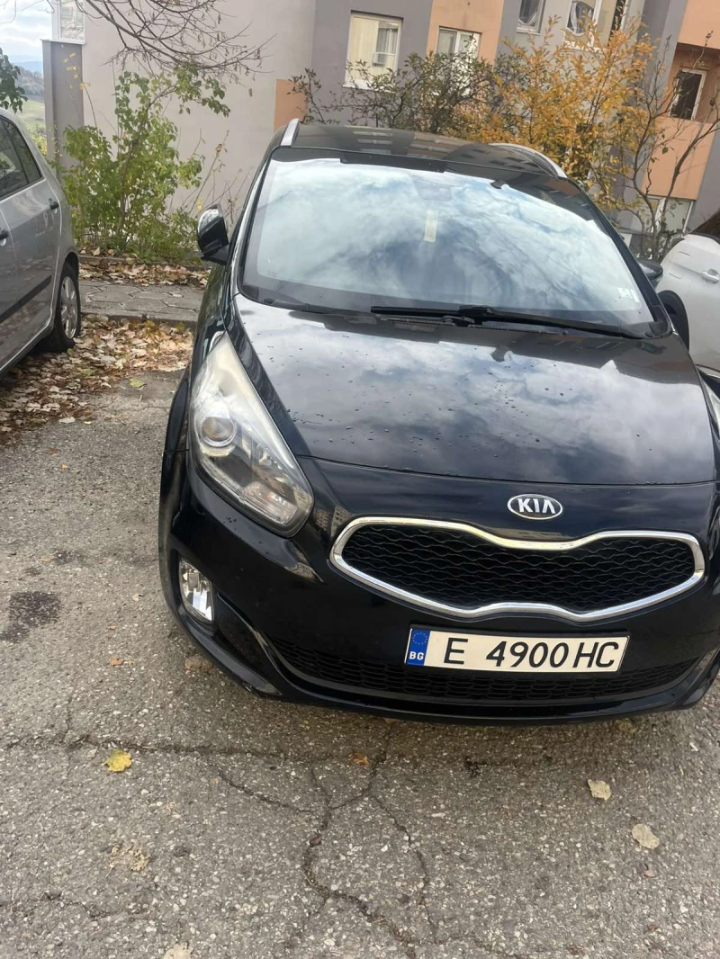 Kia Carens, снимка 4 - Автомобили и джипове - 52531663