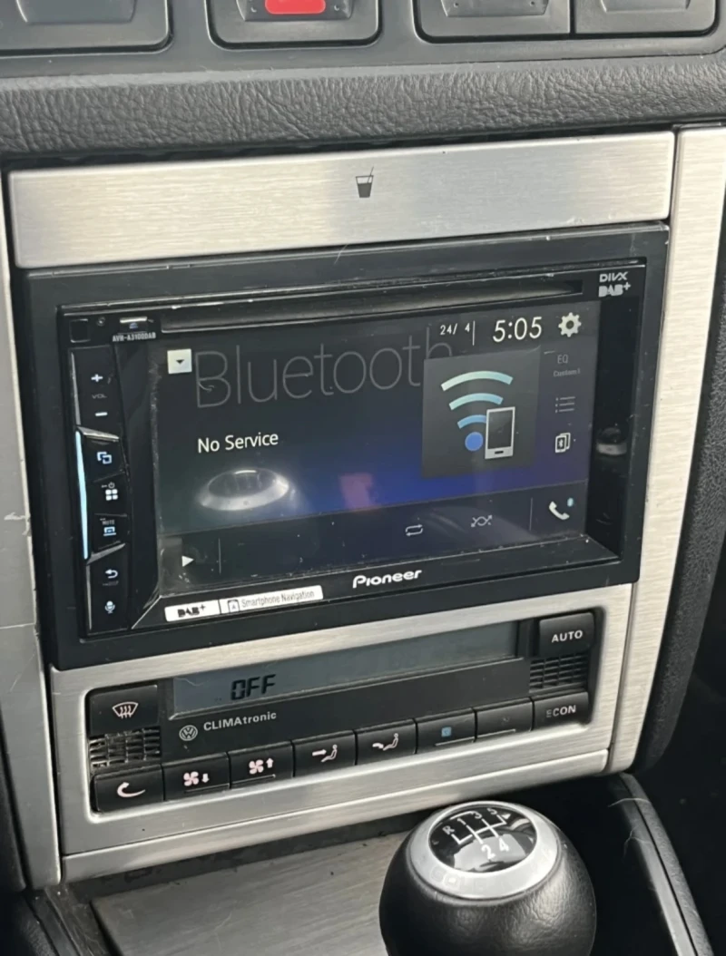 VW Golf 1.9 tdi, снимка 10 - Автомобили и джипове - 52738307