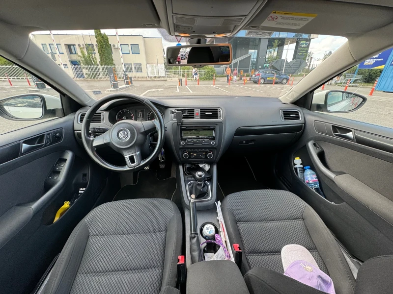 VW Jetta, снимка 5 - Автомобили и джипове - 53112482