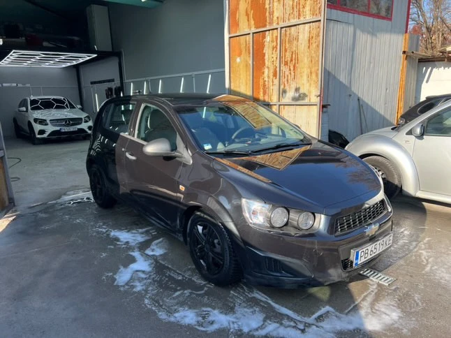 Chevrolet Aveo, снимка 1 - Автомобили и джипове - 49093900