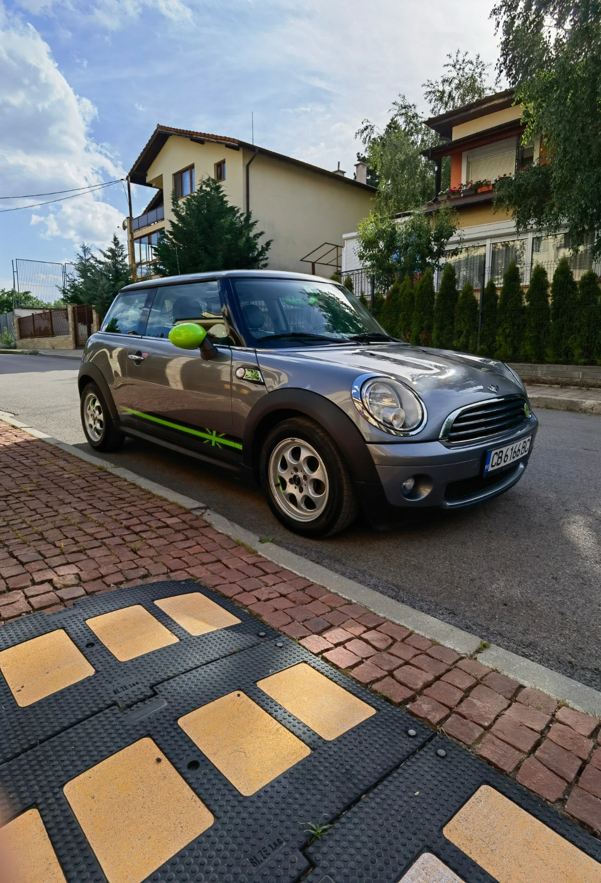 Mini Cooper One - изображение 7