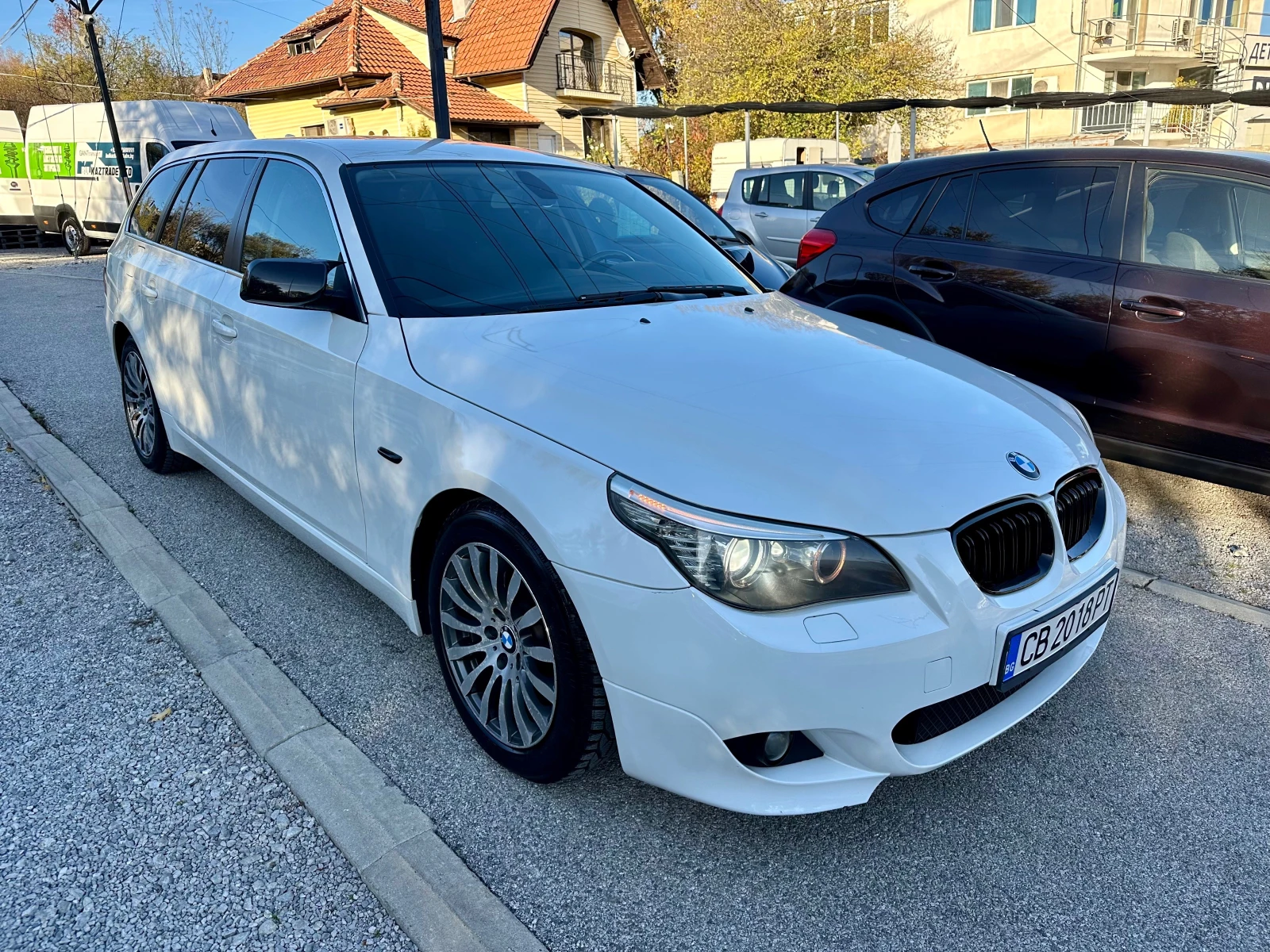 BMW 520 Facelift - [1] 