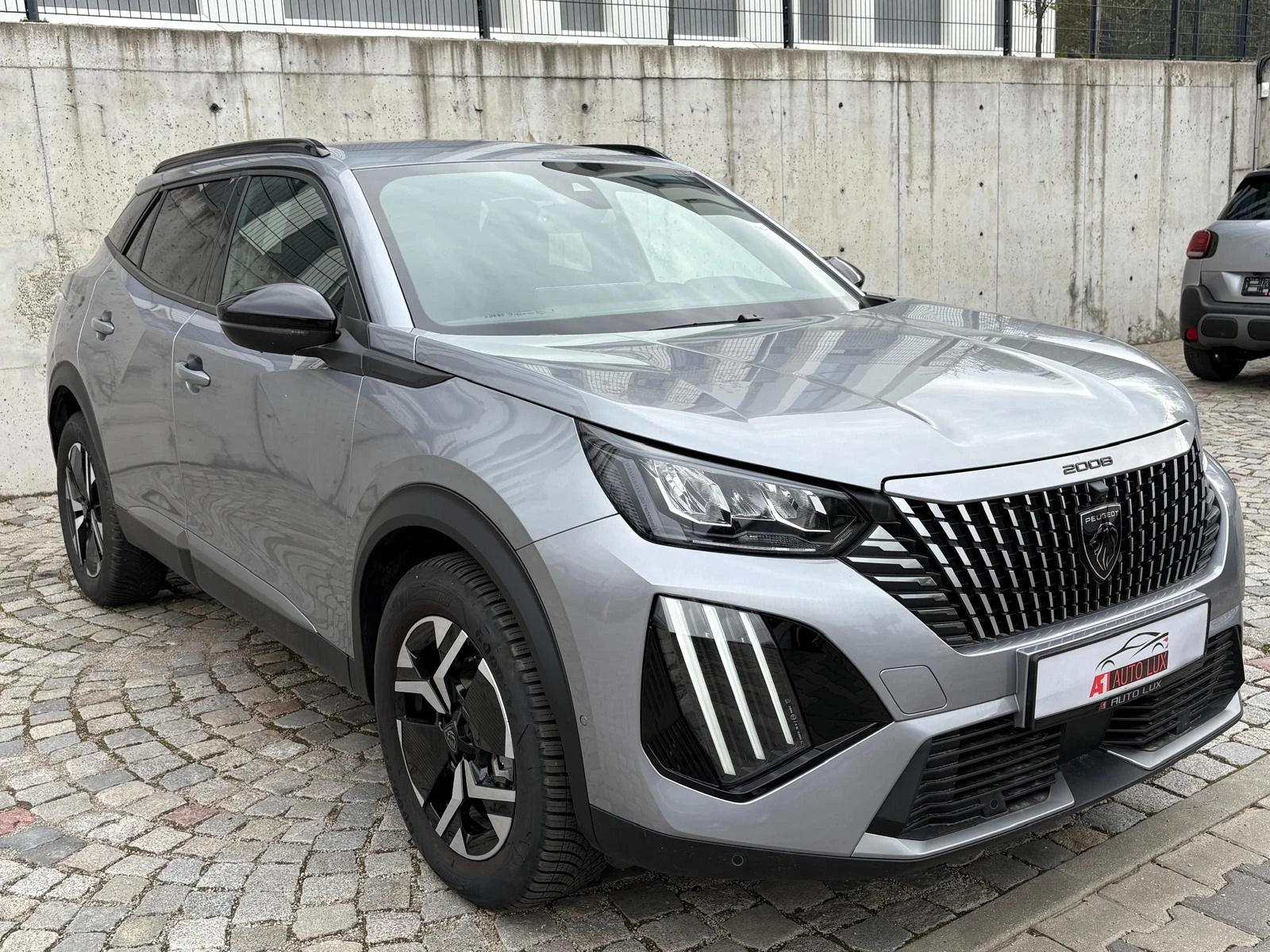 Peugeot 2008 Pure-Tech/Allure/NAVI/360/Key/16хил.км./Гаранция! - изображение 5