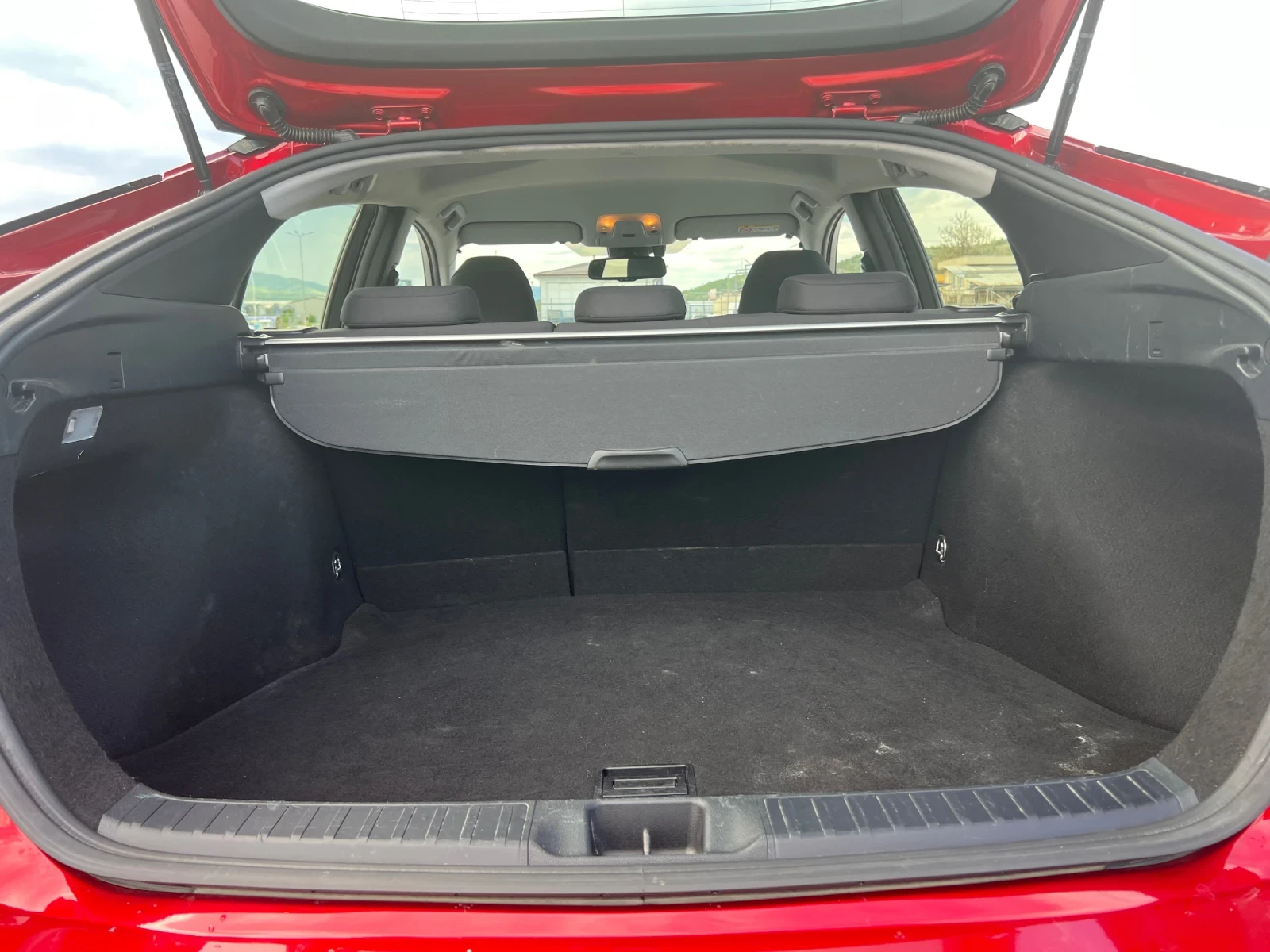 Toyota Prius  - изображение 10