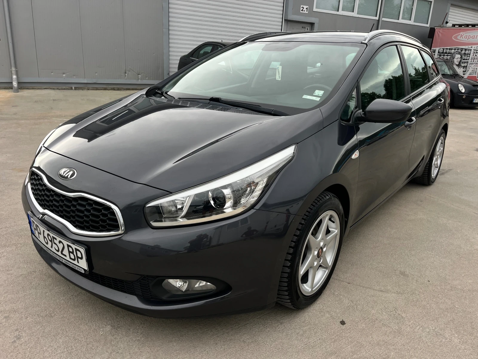 Kia Ceed 1, 6CRDI-110k.с/6ск/EURO 5/ОБСЛУЖЕН/ВСИЧКО ПЛАТЕНО - изображение 3