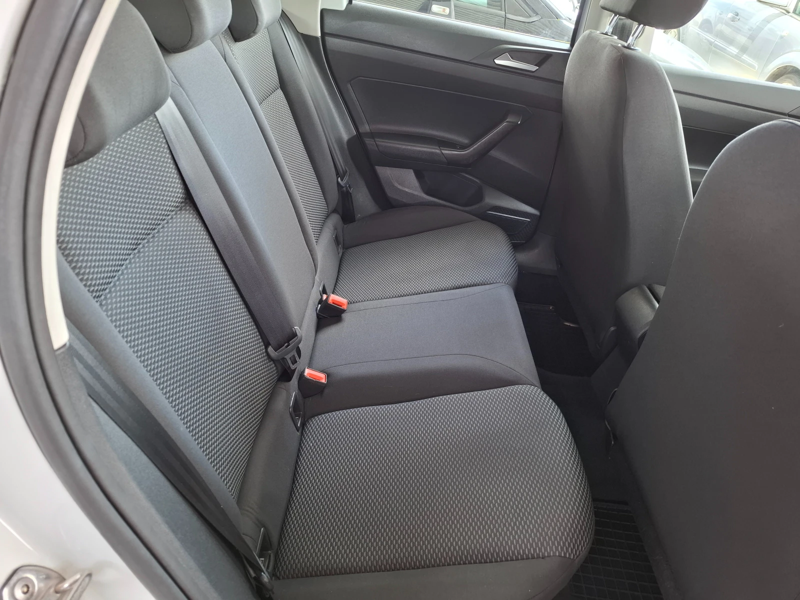 VW Polo 1.0 * EURO6 * LED * 160200 к.м. - изображение 8