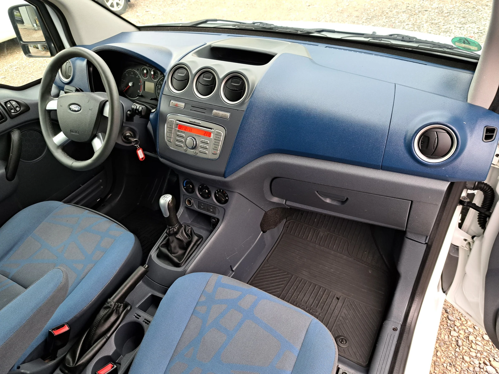Ford Connect 1.8TDCI* 110PS* MAXI* КЛИМА* 2 СТР.ВРАТИ* ПАРКТР. - изображение 9