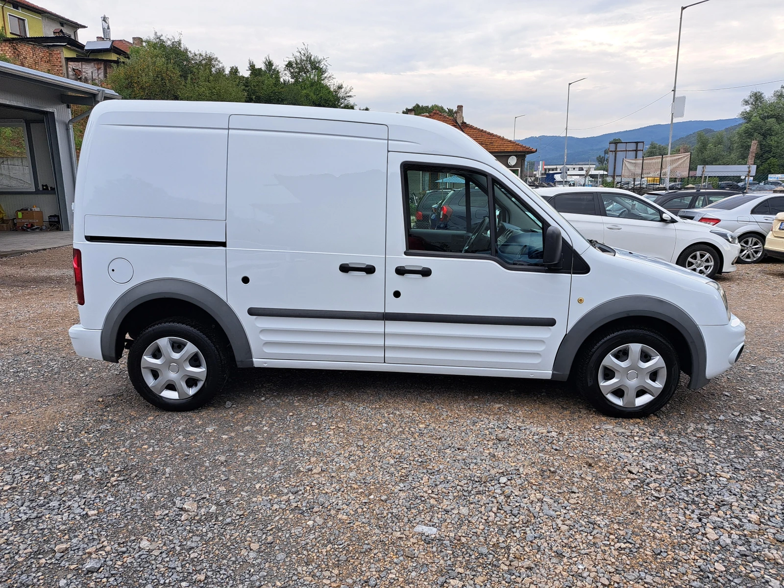 Ford Connect 1.8TDCI* 110PS* MAXI* КЛИМА* 2 СТР.ВРАТИ* ПАРКТР. - изображение 6