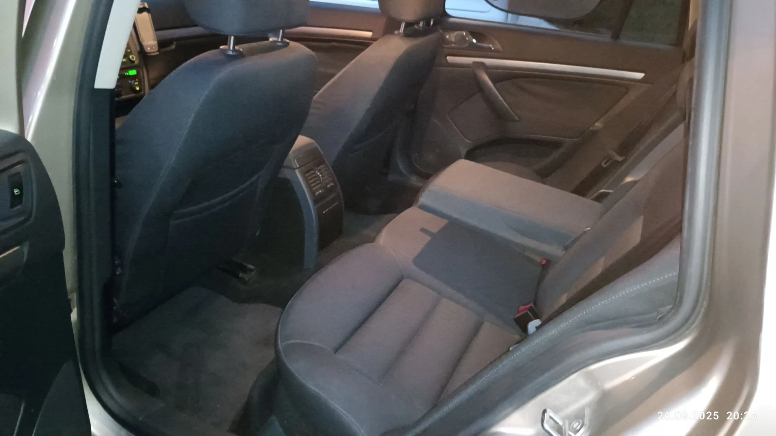 Skoda Octavia II Combi 2.0CDTI 140 k.c. MT6 - изображение 10