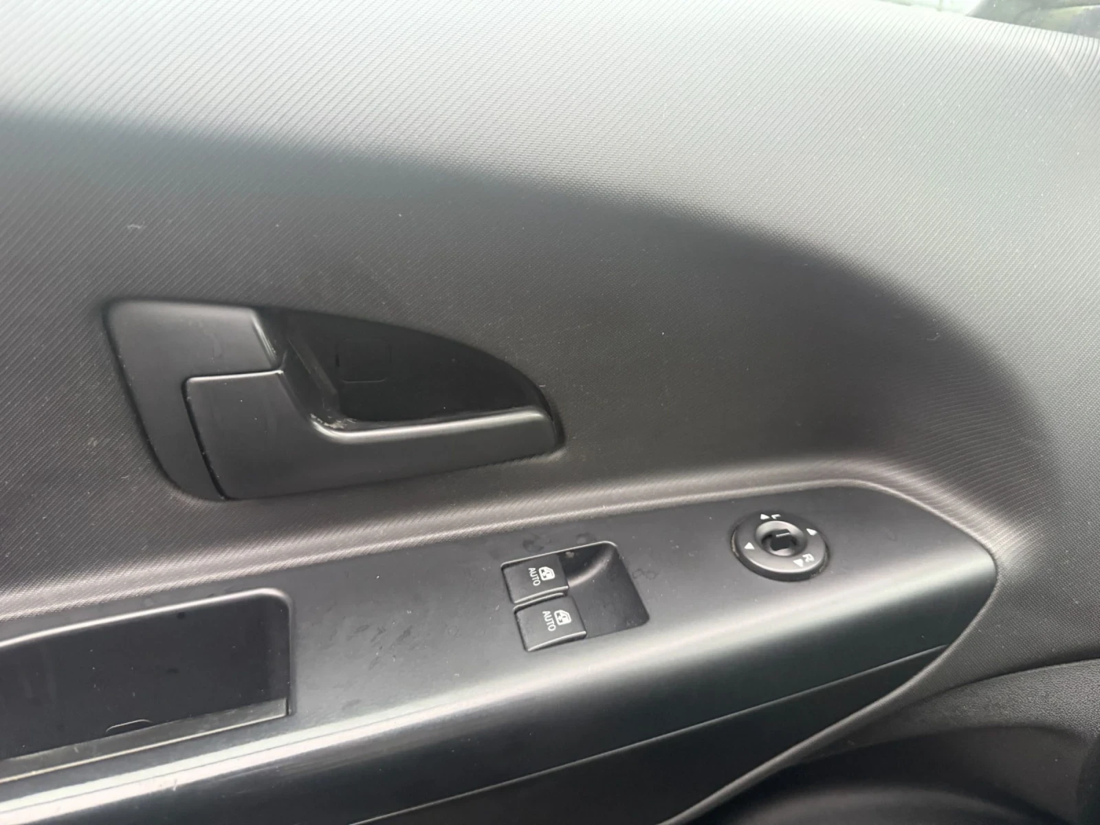Kia Ceed 1.4 BENZIN  - изображение 6