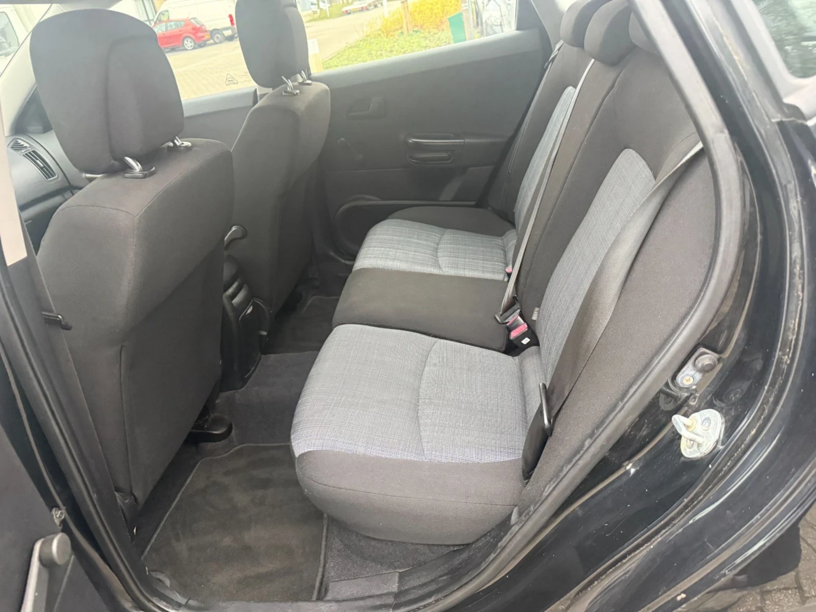 Kia Ceed 1.4 BENZIN  - изображение 7