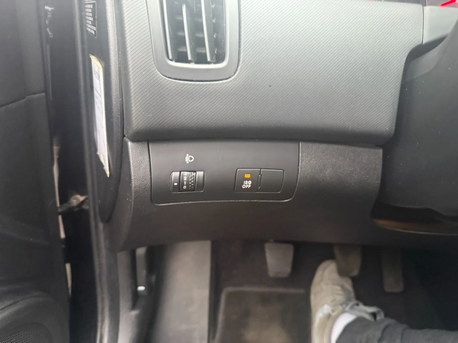 Kia Ceed 1.4 BENZIN  - изображение 8