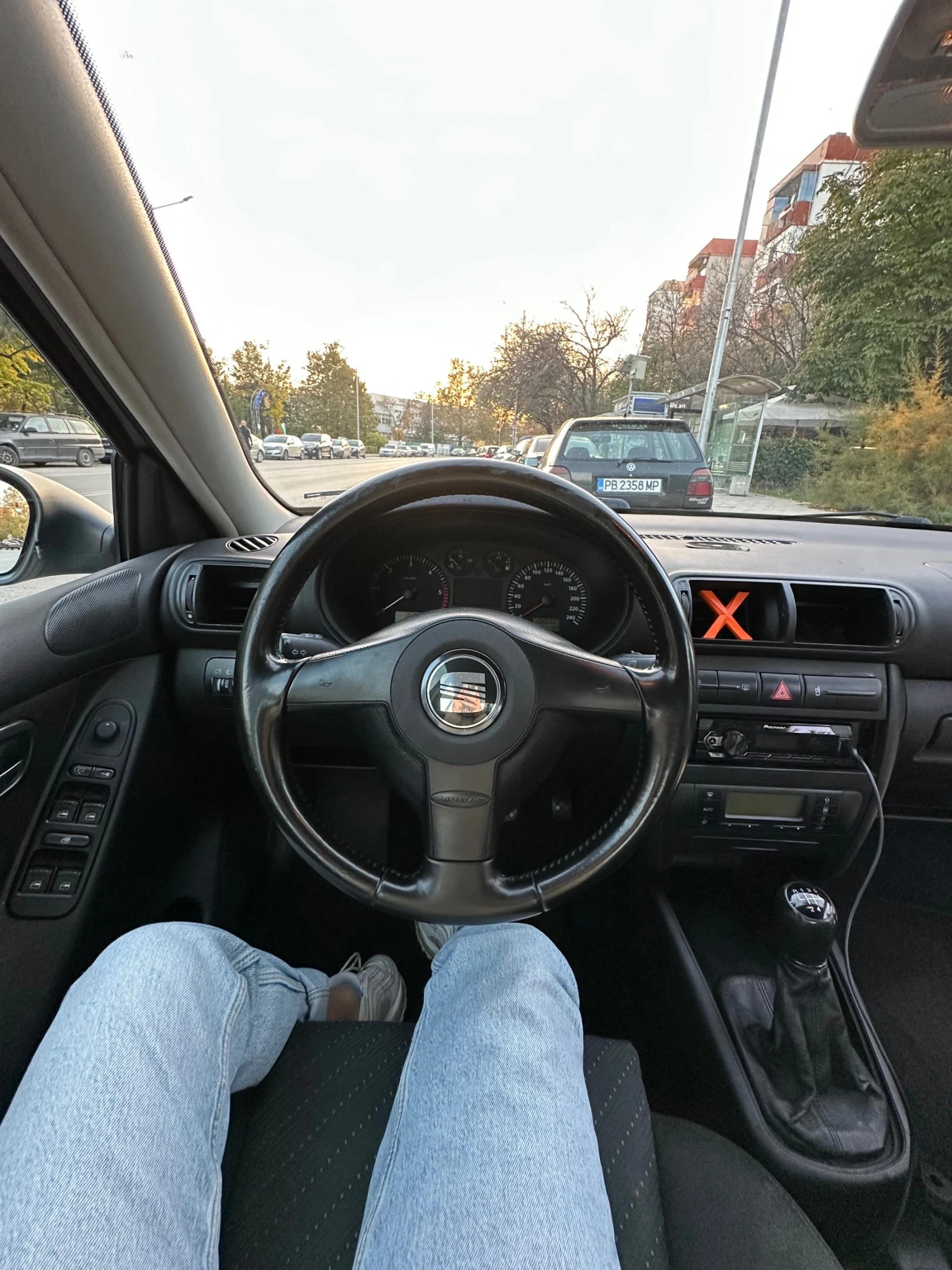 Seat Leon 1.9 TDI - изображение 10