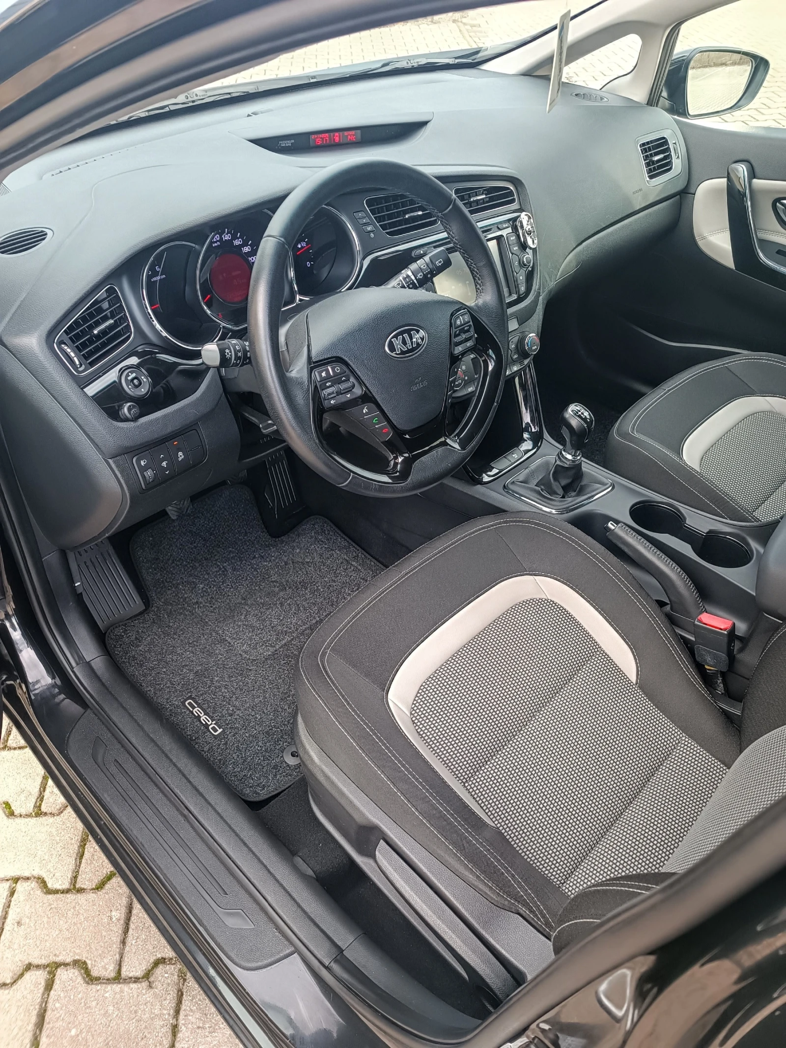 Kia Ceed 1.6 CRDI, LED | NAVI | КАМЕРА | КЛИМАТРОНИК - изображение 9