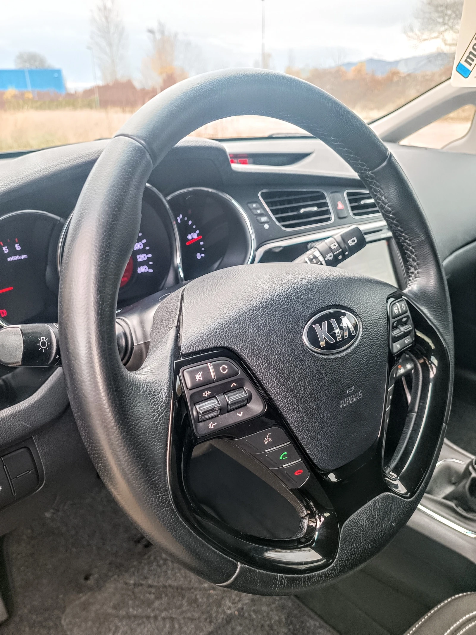 Kia Ceed 1.6 CRDI, LED | NAVI |  |  | Mobile.bg   13