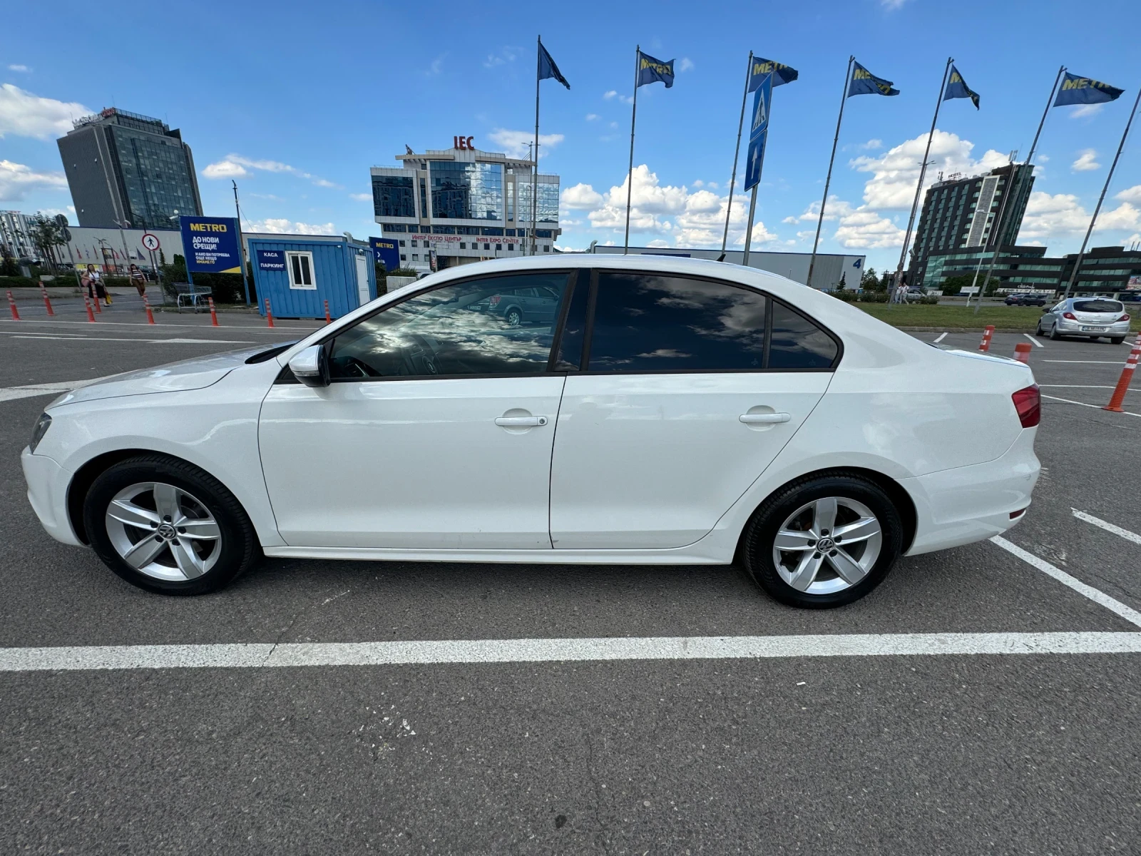 VW Jetta  - изображение 9