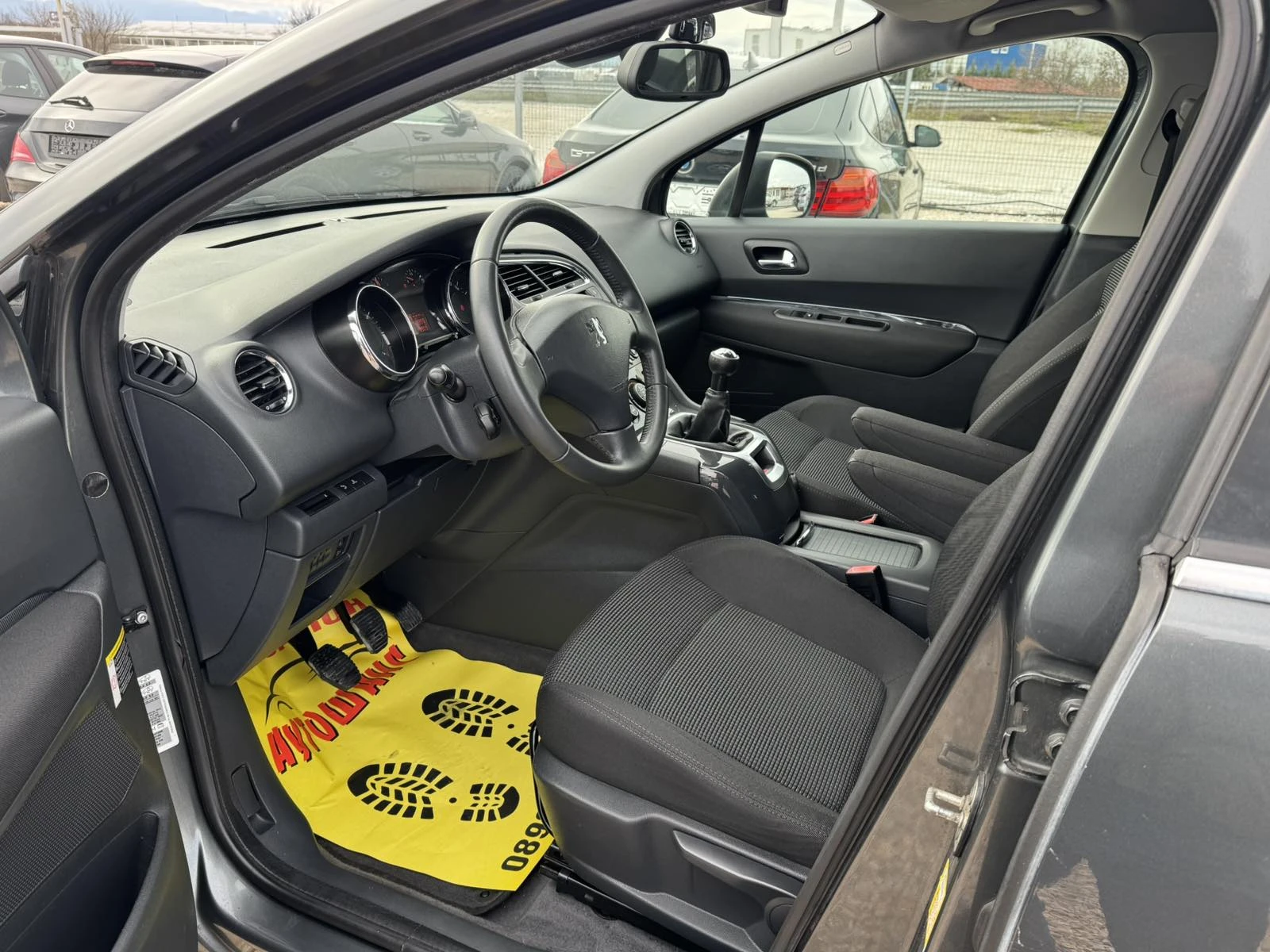 Peugeot 5008 1.6I 6+ 1 | Mobile.bg � ����������� 12