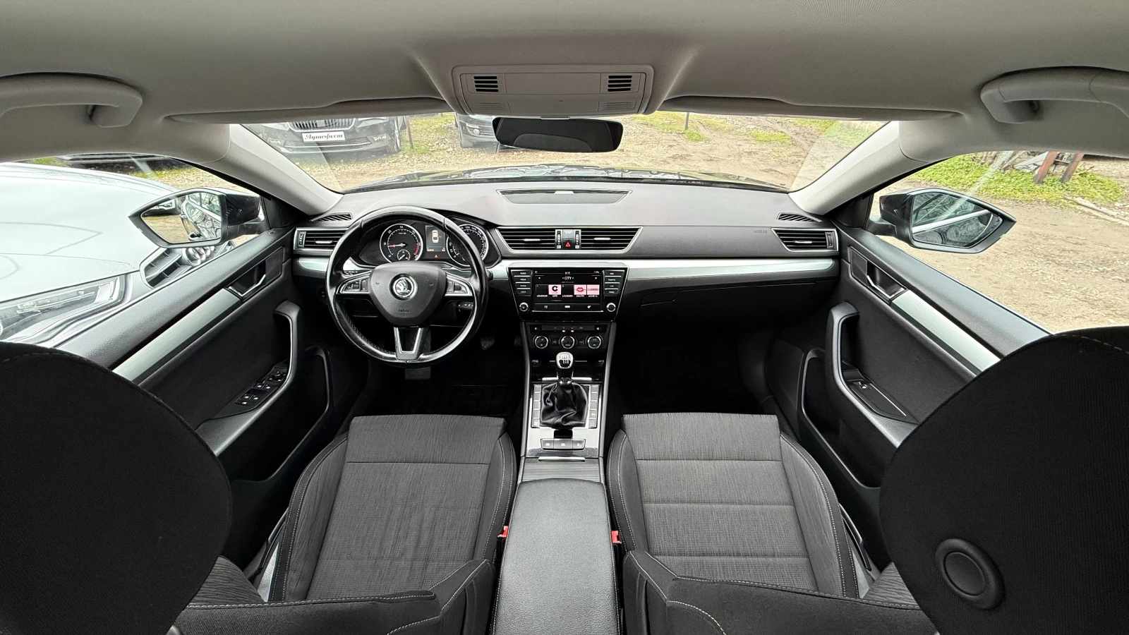 Skoda Superb 2.0TDI ��������� ���� ��-������ ���� 6 | Mobile.bg � ����������� 9