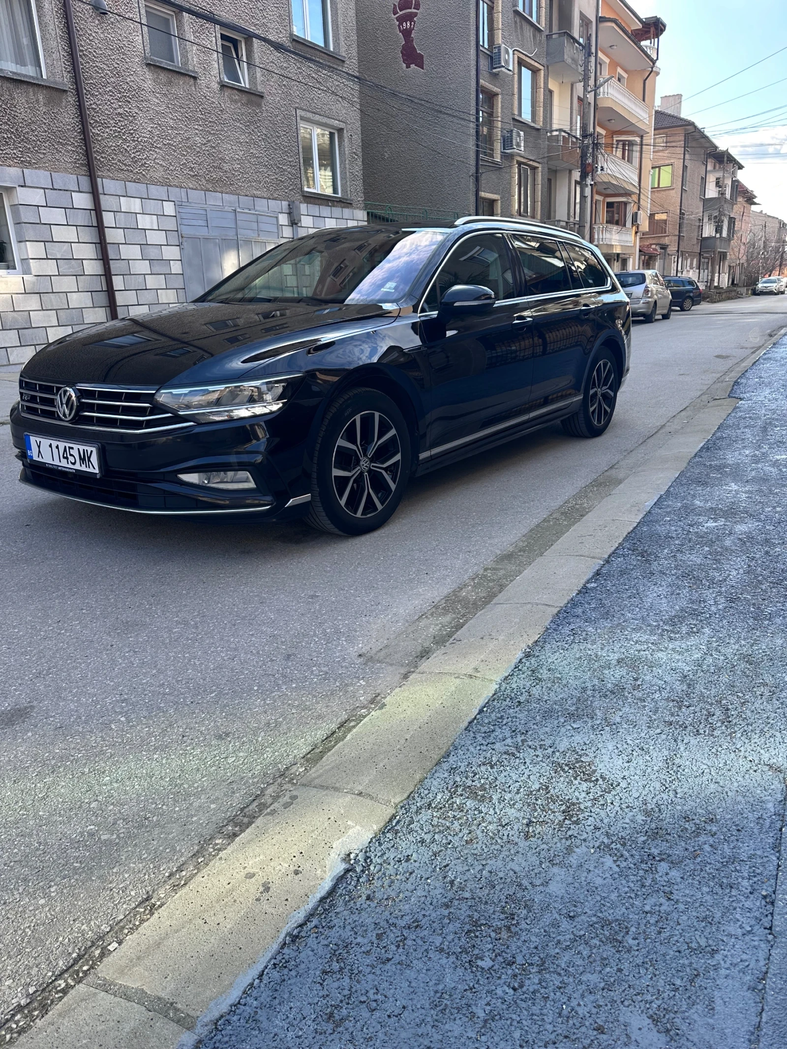 VW Passat R-LINE
