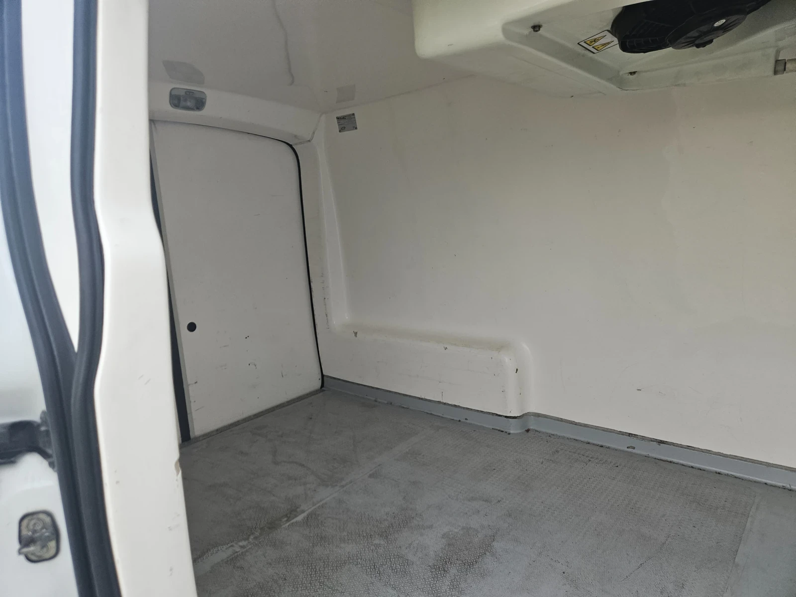 Peugeot Expert, снимка 5 - Автомобили и джипове - 53715537