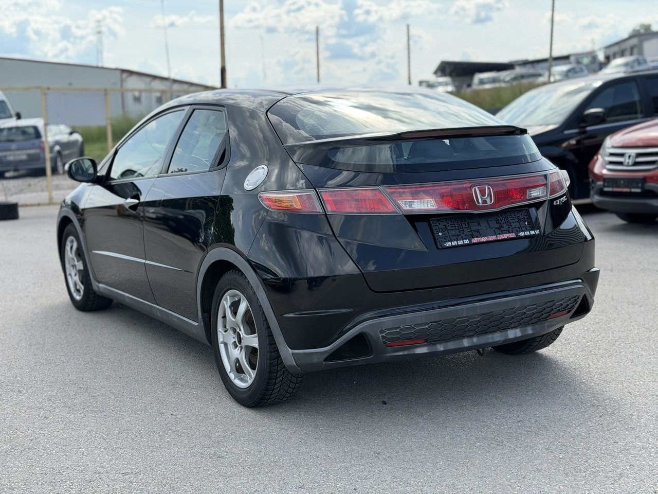 Honda Civic 1.4i, снимка 4 - Автомобили и джипове - 54672506