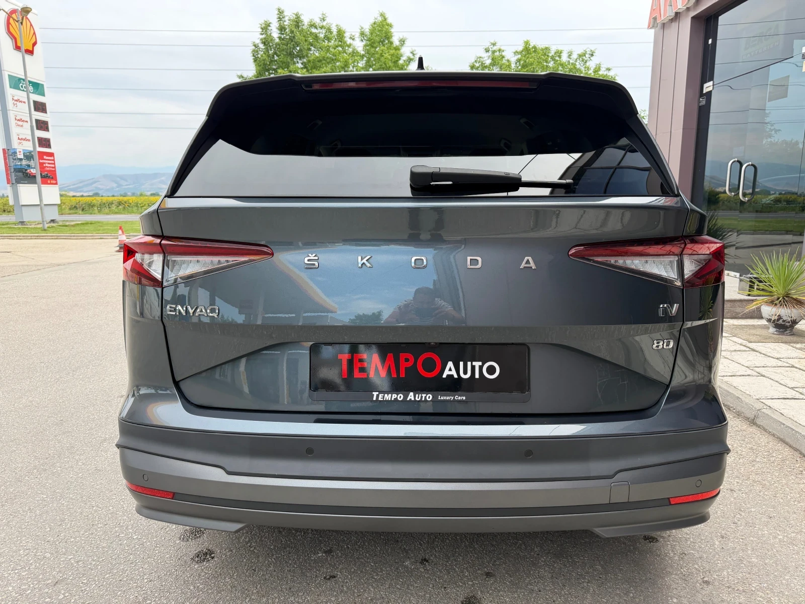 Skoda Enyaq iV 80-Сервизна История-Кожа, снимка 5 - Автомобили и джипове - 55035001