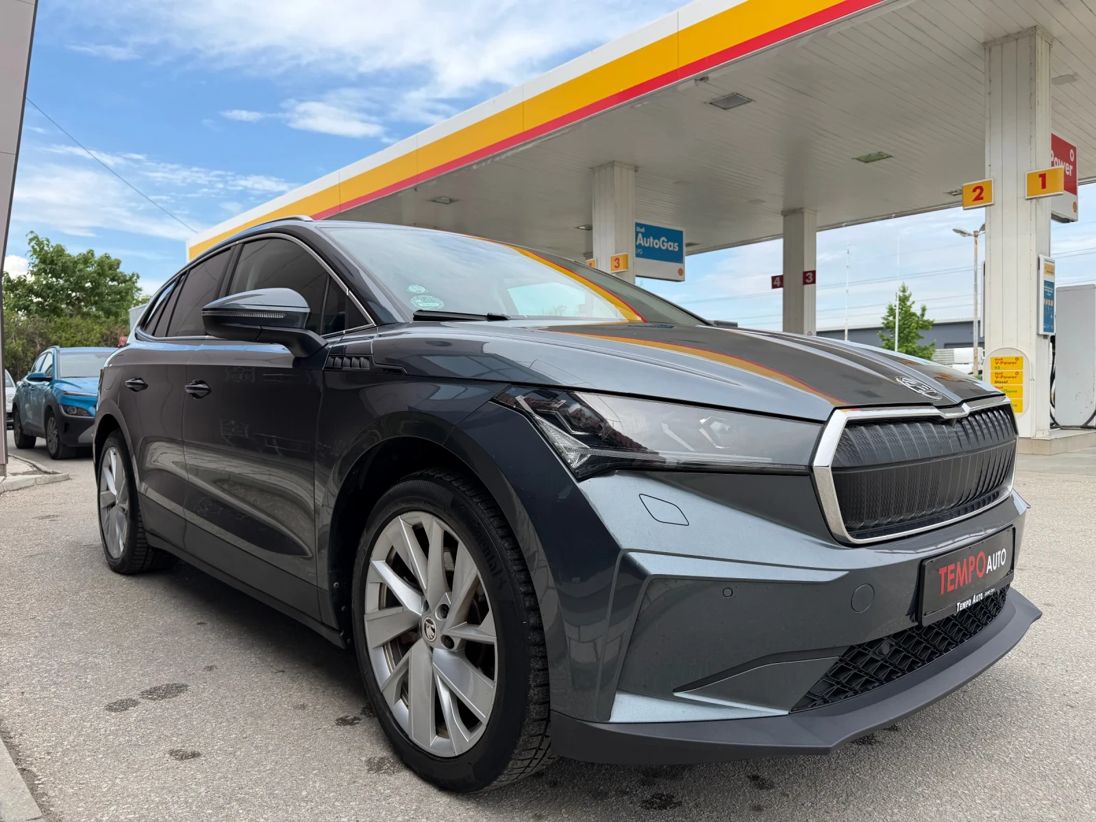 Skoda Enyaq iV 80-Сервизна История-Кожа, снимка 7 - Автомобили и джипове - 55035001