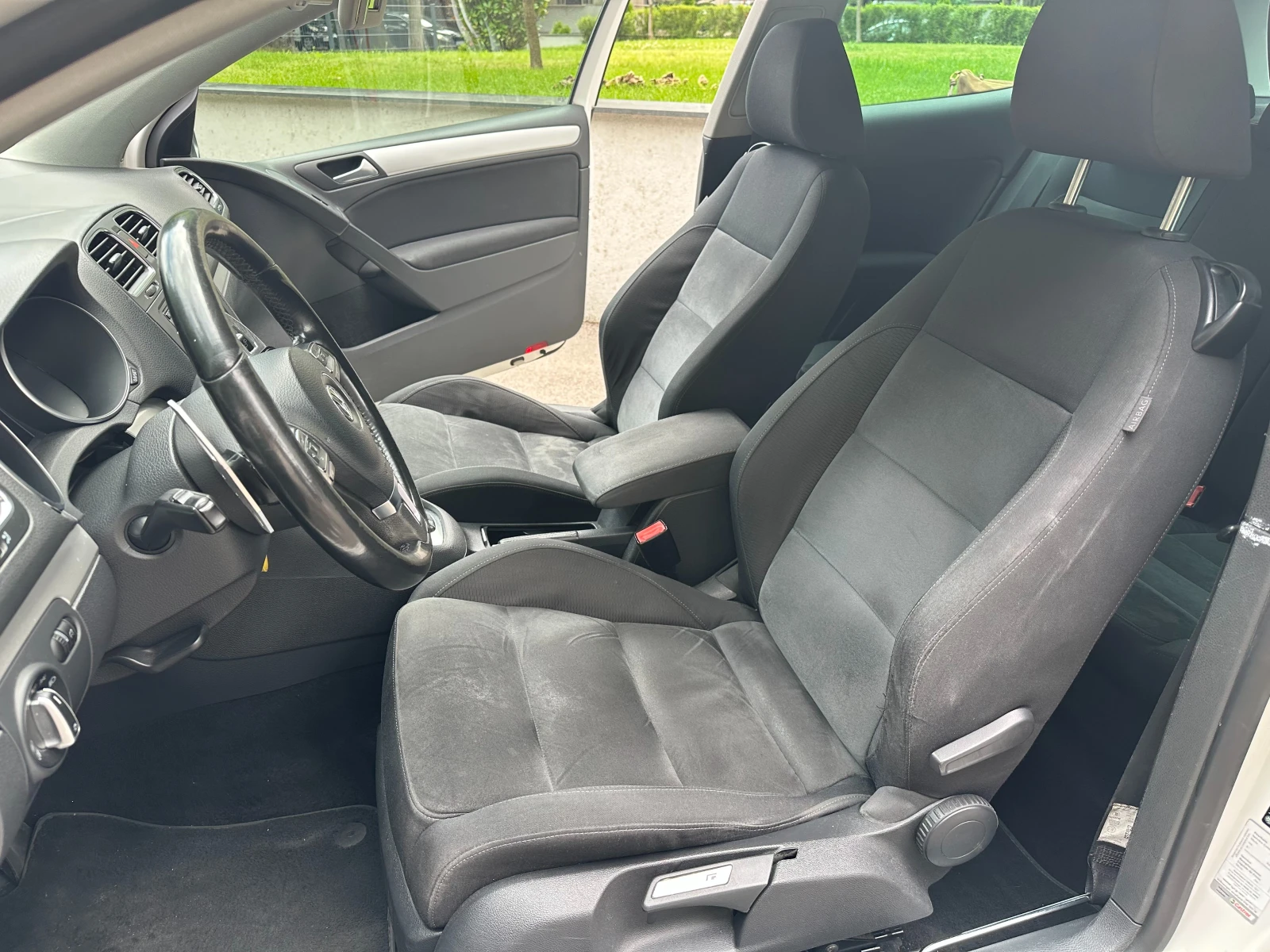 VW Golf, снимка 4 - Автомобили и джипове - 55180290