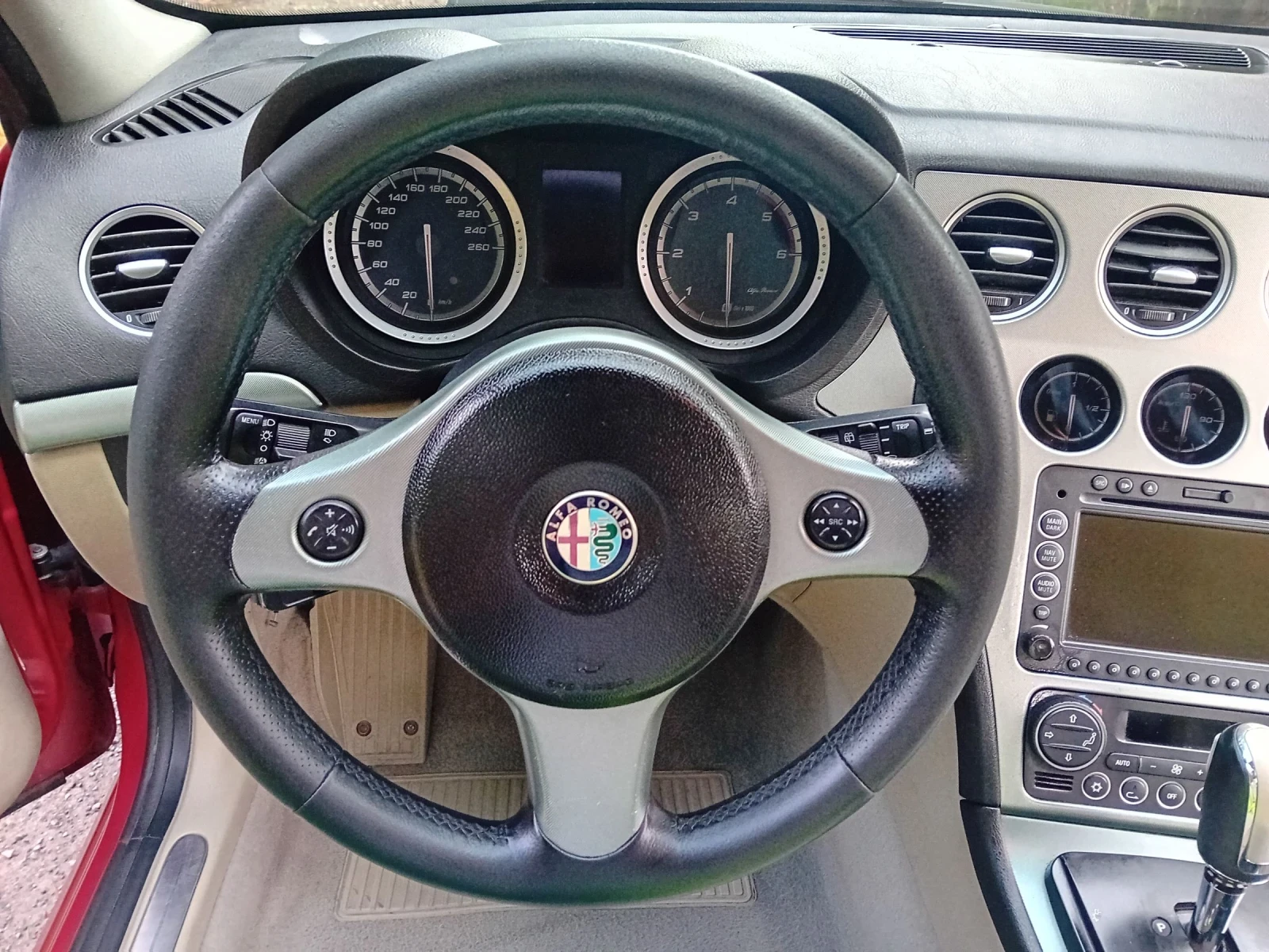 Alfa Romeo 159 sportwagon 2.4 200 кс Автомат, снимка 10 - Автомобили и джипове - 55305086