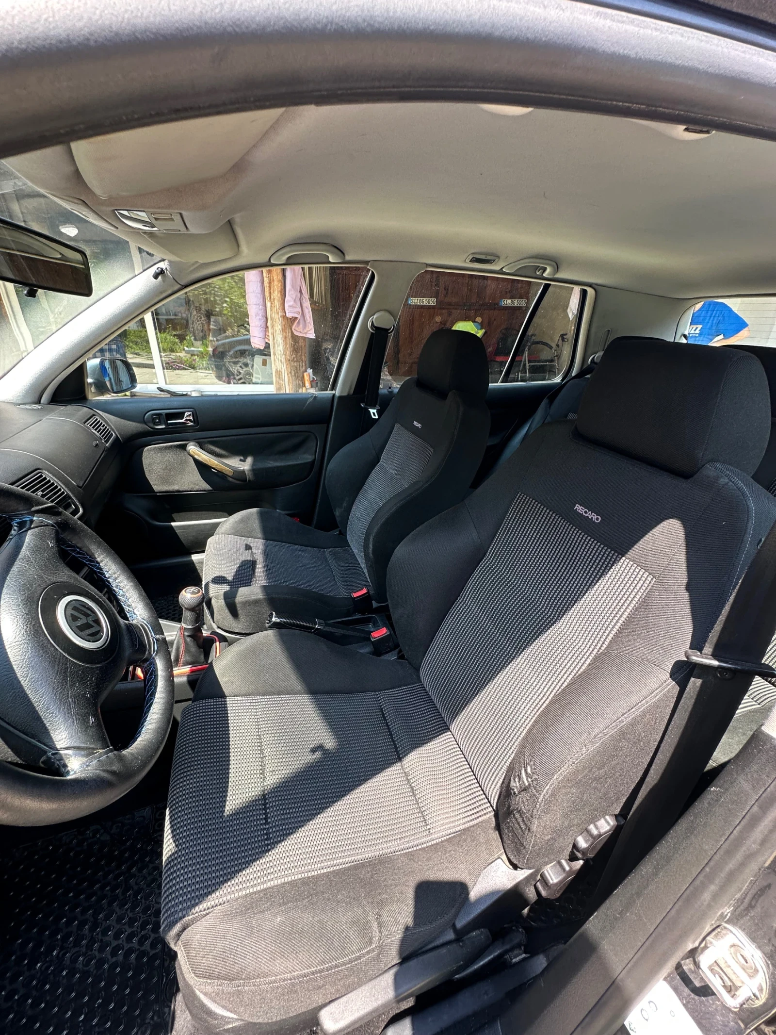 VW Golf 1.8, снимка 8 - Автомобили и джипове - 55340657