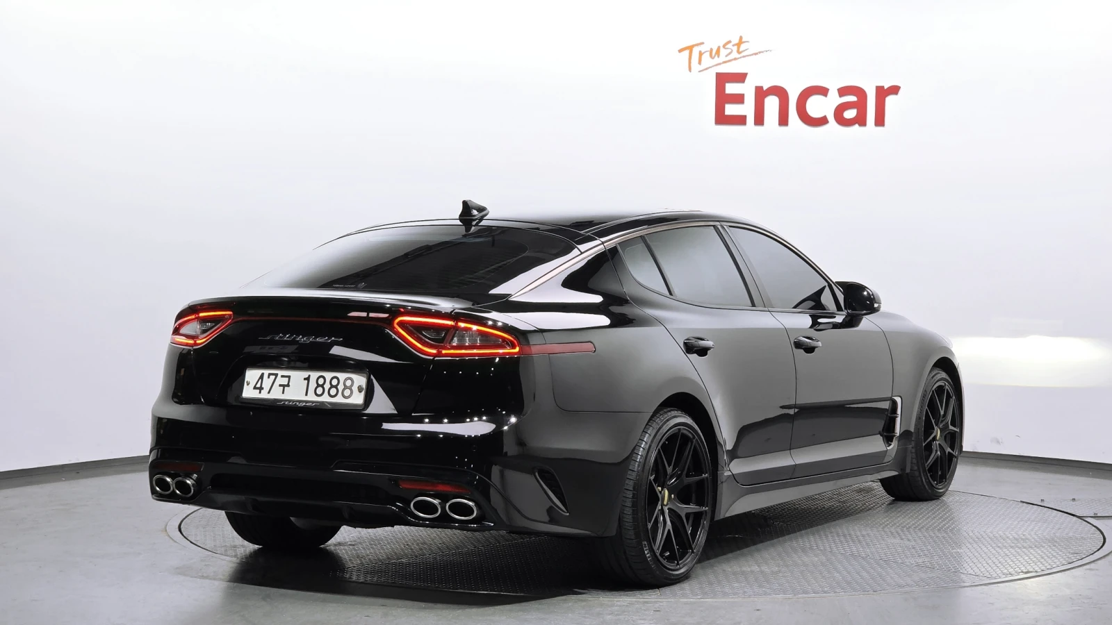Kia Stinger 2.0* ПОДГРЕВ ВОЛАН* КРАЙНА ЦЕНА, снимка 2 - Автомобили и джипове - 55348319