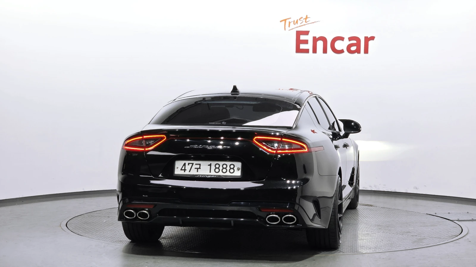 Kia Stinger 2.0* ПОДГРЕВ ВОЛАН* КРАЙНА ЦЕНА, снимка 4 - Автомобили и джипове - 55348319