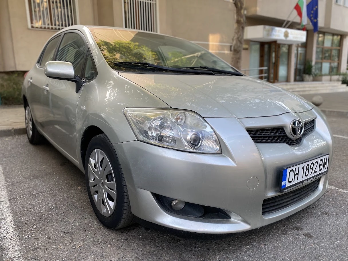 Toyota Auris 1.4D4D, снимка 2 - Автомобили и джипове - 55405265