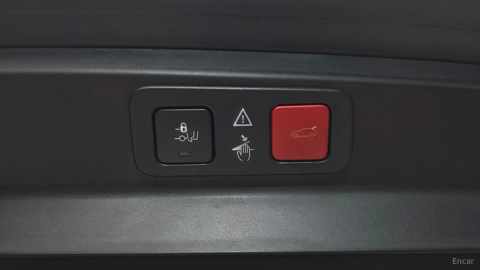 Peugeot 5008 * ALLURE* 360* ПАНО* KEYLESS* Camera* ПОДГРЕВ* , снимка 16 - Автомобили и джипове - 55570512