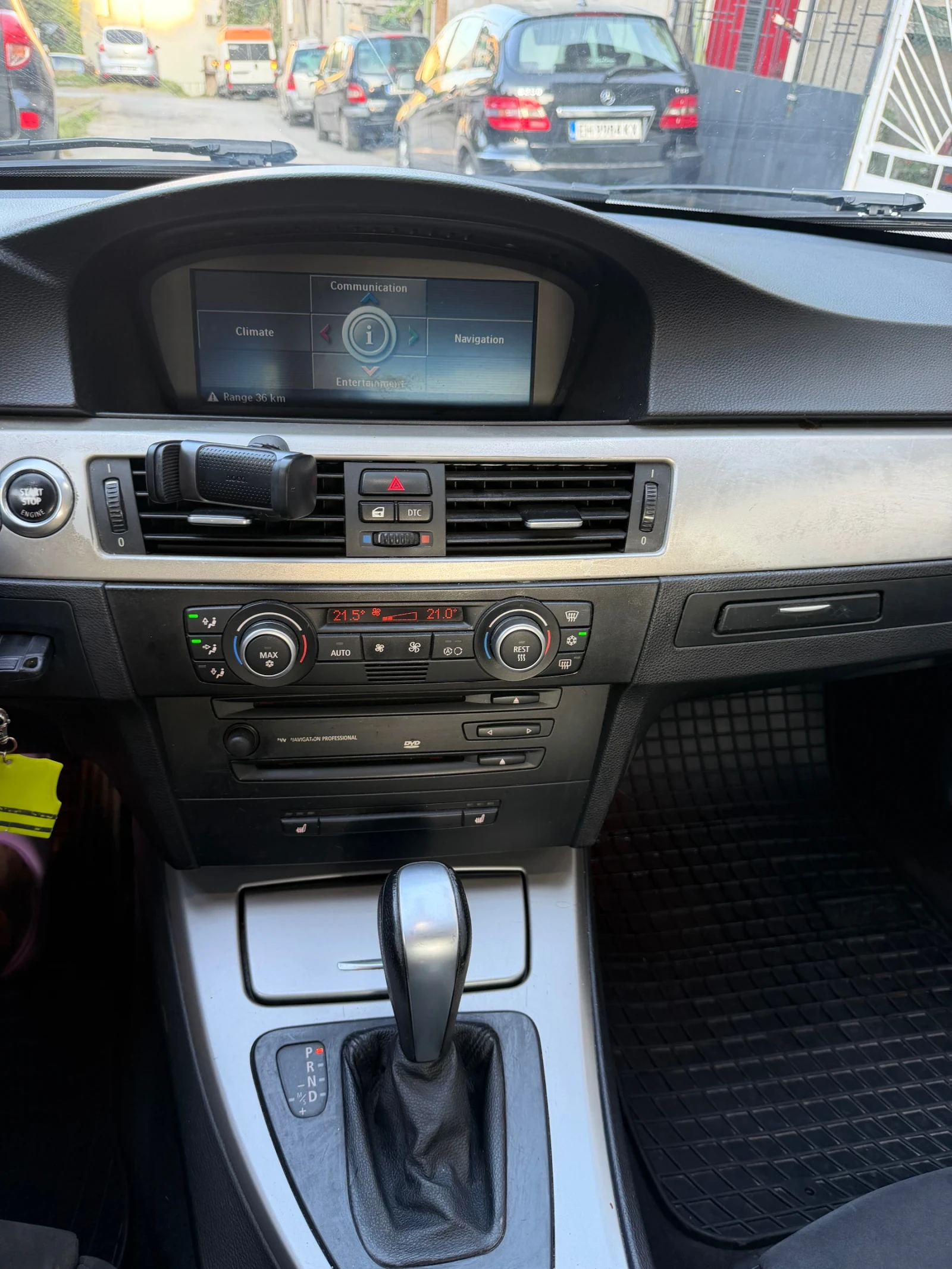 BMW 320, снимка 7 - Автомобили и джипове - 55606894